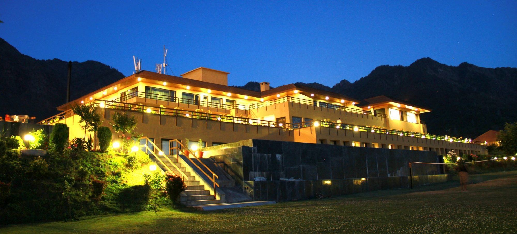 Hotel Taj Dal View Srinagar Extérieur photo